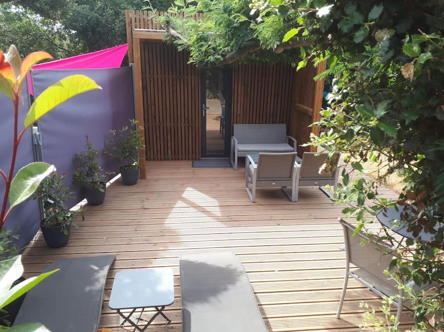 Joli Studio Climatise Avec Jacuzzi Prive Et Entree Independante Fréjus Exteriér fotografie